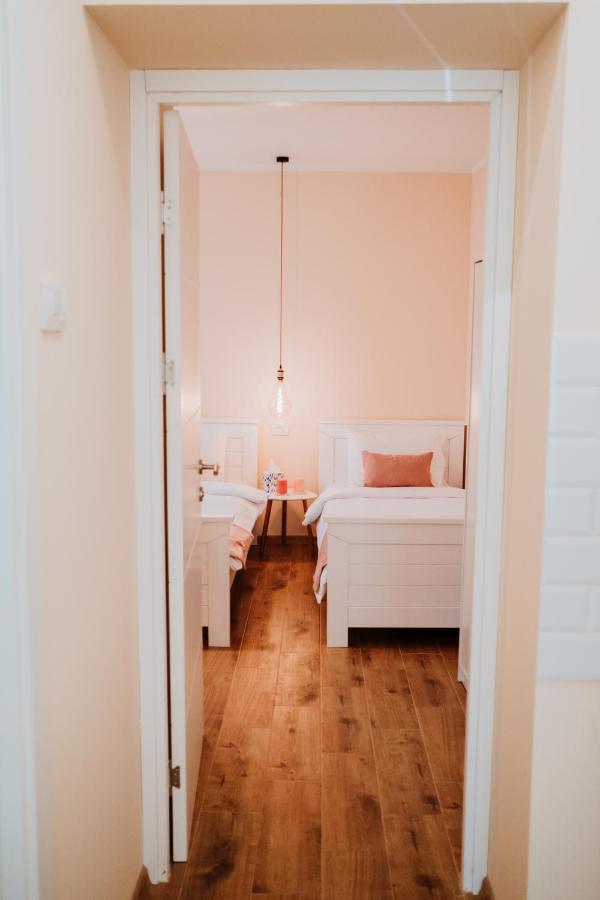 Apartman Cute&Cosy Lux Sombor Exteriör bild